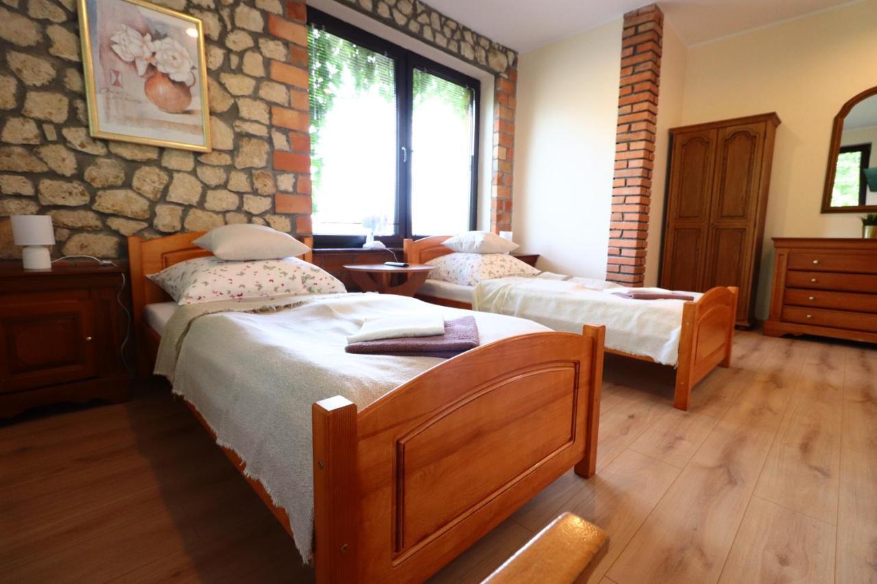 Karczma Pod Jesionem Guest house Brdow