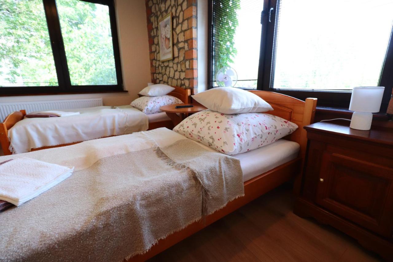 Karczma Pod Jesionem Guest house